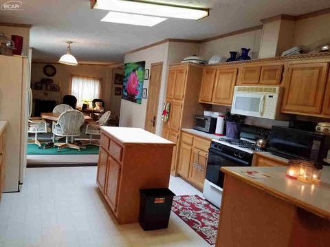 7038 Arcadia Dr, Mount Morris, MI 48458 photo 6