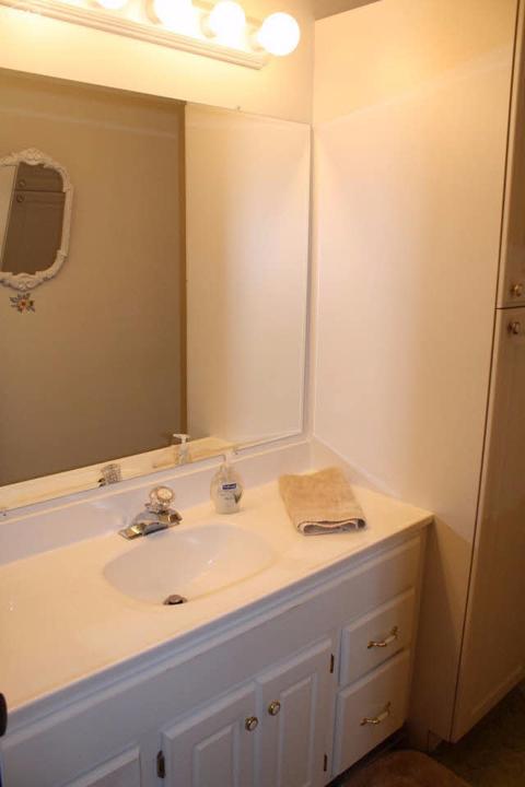 1102 Normandy Terrace Dr, Flint, MI 48532 photo 18