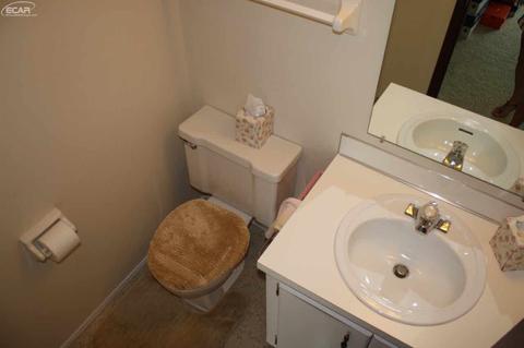 1102 Normandy Terrace Dr, Flint, MI 48532 photo 26