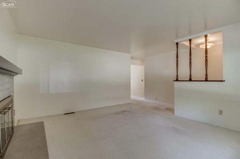 7040 Partridge Dr, Flushing, MI 48433 photo 11