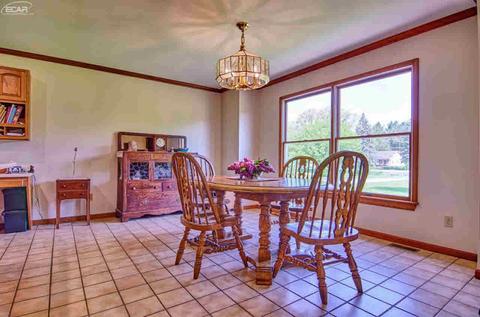 10182 E Richfield Rd, Davison, MI 48423 photo 21