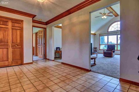 10182 E Richfield Rd, Davison, MI 48423 photo 13