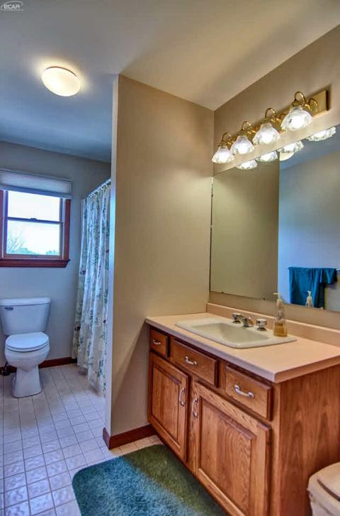 10182 E Richfield Rd, Davison, MI 48423 photo 32