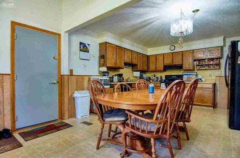 7037 Donelson Trl, Davison, MI 48423 photo 4