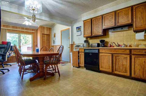 7037 Donelson Trl, Davison, MI 48423 photo 5