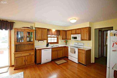 8010 Morrish Rd, Flushing, MI 48433 photo 6