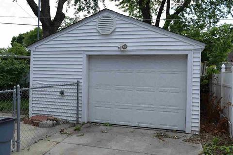 606 Commonwealth Ave, Flint, MI 48503 photo 10