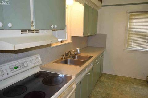 606 Commonwealth Ave, Flint, MI 48503 photo 4