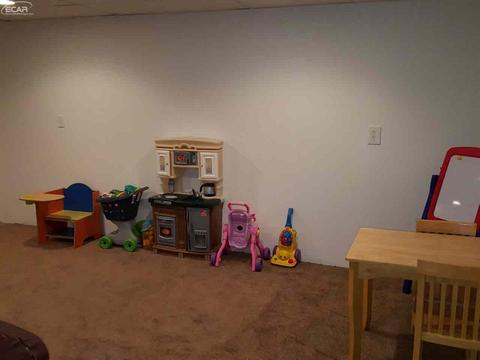 6395 Mckenzie Dr, Flint, MI 48507 photo 36