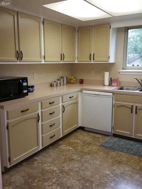 6395 Mckenzie Dr, Flint, MI 48507 photo 4