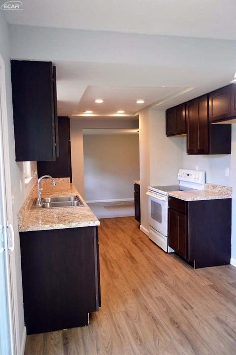 4444 Sheldon Ln, Flint, MI 48507 photo 5