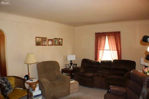 532 Burroughs Ave, Flint, MI 48507 photo 4