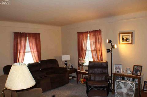 532 Burroughs Ave, Flint, MI 48507 photo 3