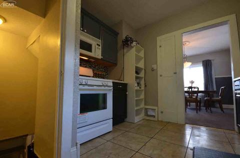 1501 Stocker Ave, Flint, MI 48503 photo 9
