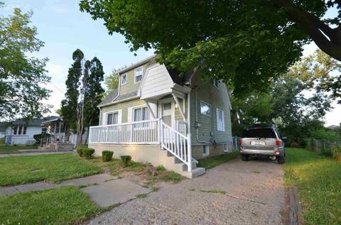 1501 Stocker Ave, Flint, MI 48503 photo 2