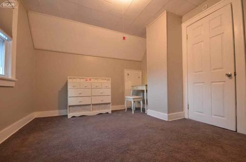 1501 Stocker Ave, Flint, MI 48503 photo 17