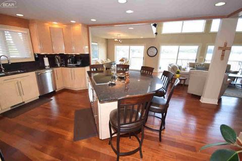 13145 Torrey Rd, Fenton, MI 48430 photo 5