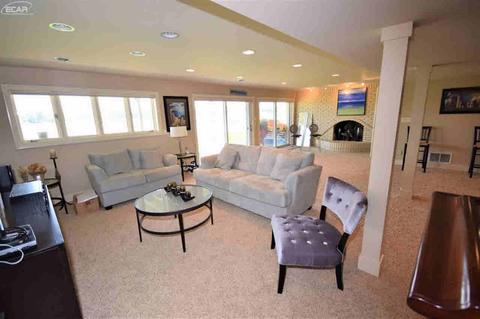 13145 Torrey Rd, Fenton, MI 48430 photo 25