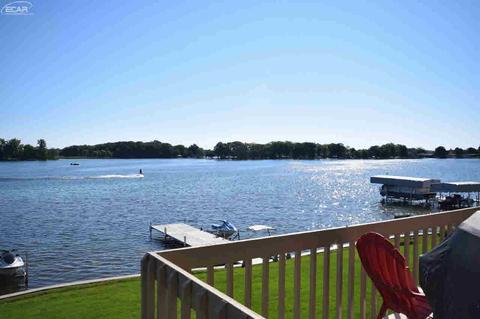 13145 Torrey Rd, Fenton, MI 48430 photo 2