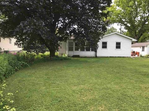 7082 Hickory St, Flushing, MI 48433 photo 3
