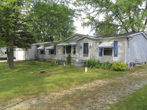 4304 Pheasant Dr, Flint, MI 48506 photo 1