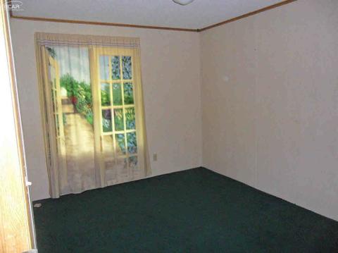 4304 Pheasant Dr, Flint, MI 48506 photo 6