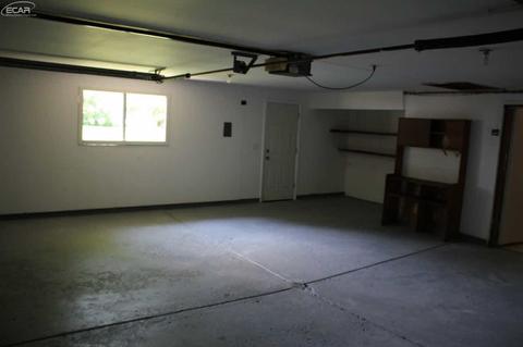 1019 Cora Dr, Flint, MI 48532 photo 24