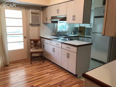 2548 Thomas St, Flint, MI 48504 photo 4