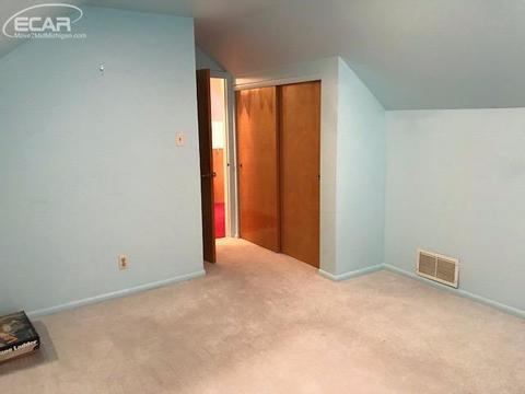 2548 Thomas St, Flint, MI 48504 photo 11