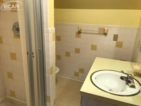 2548 Thomas St, Flint, MI 48504 photo 13