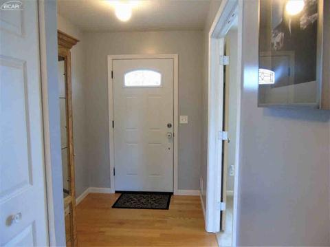 1466 Pelican Ln, Davison, MI 48423 photo 3