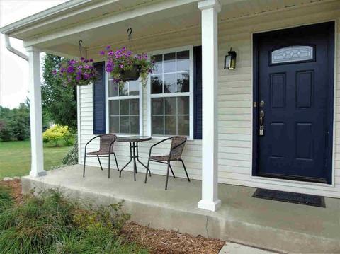 1466 Pelican Ln, Davison, MI 48423 photo 2
