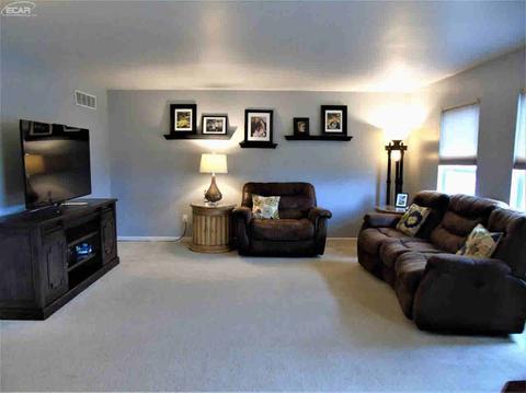 1466 Pelican Ln, Davison, MI 48423 photo 5