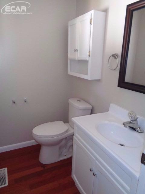 324 Beach St, Mount Morris, MI 48458 photo 9