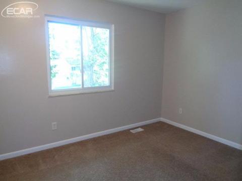 324 Beach St, Mount Morris, MI 48458 photo 5