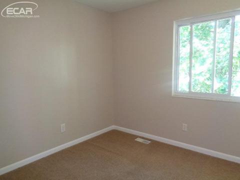 324 Beach St, Mount Morris, MI 48458 photo 6