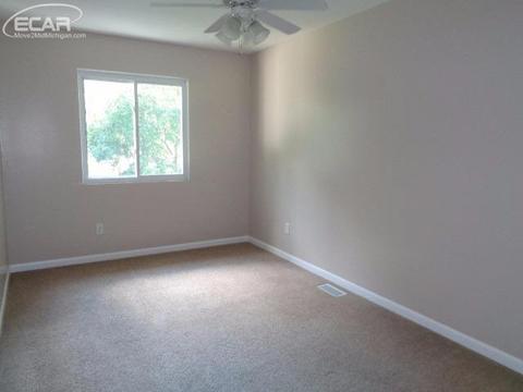 324 Beach St, Mount Morris, MI 48458 photo 7