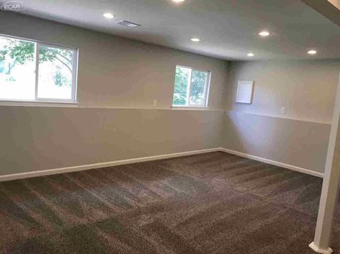 6179 Johnson Rd, Flushing, MI 48433 photo 8