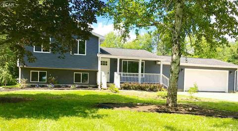 6179 Johnson Rd, Flushing, MI 48433 photo 3