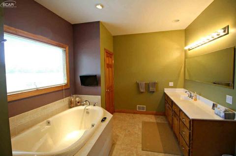 9310 Maple St, New Lothrop, MI 48460 photo 21