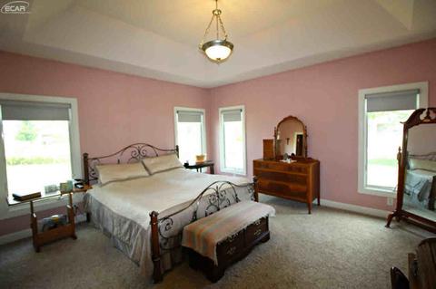 9310 Maple St, New Lothrop, MI 48460 photo 19