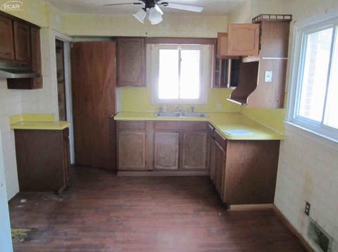 5319 Fleming Rd, Flint, MI 48504 photo 5