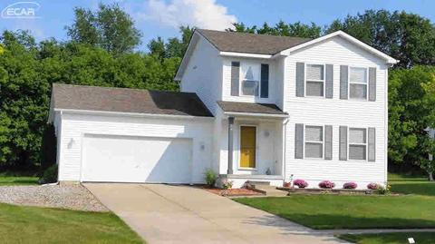 491 Windy Bluff Dr, Flushing, MI 48433 photo 1