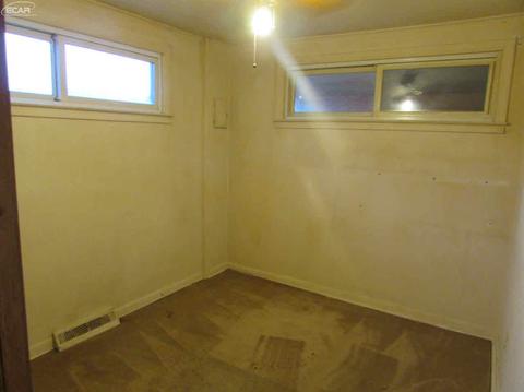 4087 Taft Rd, Flint, MI 48532 photo 6
