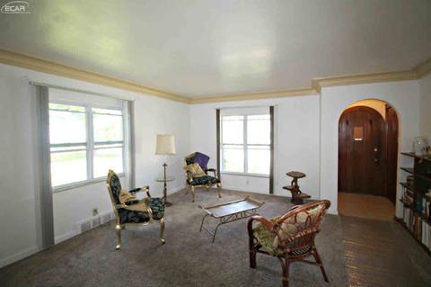 1933 Copeman Blvd, Flint, MI 48504 photo 2