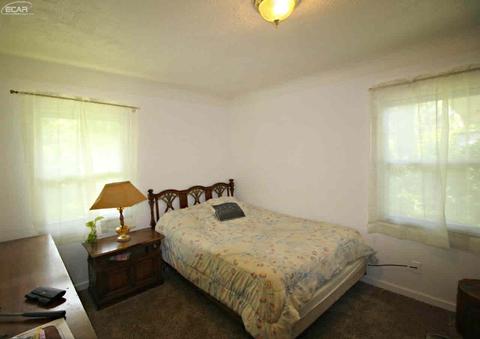 1933 Copeman Blvd, Flint, MI 48504 photo 19