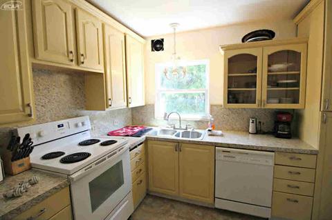 1933 Copeman Blvd, Flint, MI 48504 photo 6