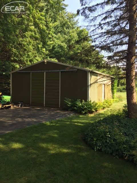 7075 Coldwater Rd, Flushing, MI 48433 photo 5