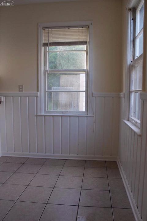 329 Burroughs Ave, Flint, MI 48507 photo 10