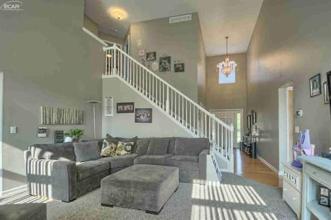 2132 Lochnayne Ln, Davison, MI 48423 photo 10